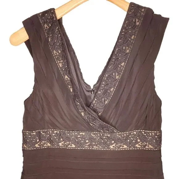 Adrianna Papell Tiered Lace Sheath Dress Black Nude Formal CocktailSize 10